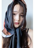 スカーフヘアアレンジグレージュフェザーカットシースルーバング