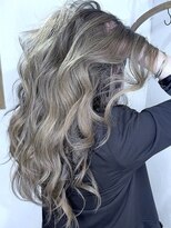 ブレイズヘアー(BLAZEhair)&nbsp;ミルクティグレージュバレイヤージュ×ブリーチ２回