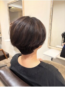 コマド(Comado) 似合わせショート