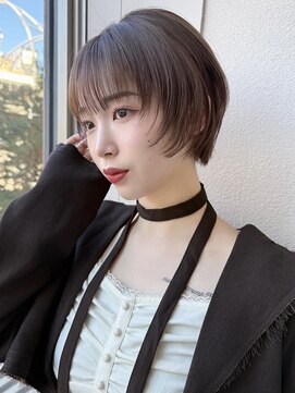 ミンクス渋谷スマートサロン(MINX shibuya smart salon) レイヤーショート／透明感ブラウン／耳かけショート／20代30代