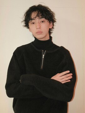 シーカ(siika) ニュアンスパーマ/センターパート/マッシュパーマ/マッシュ