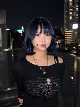 エル オオサカ 心斎橋店(L. OSAKA) ネイビーカラー/ボブカット