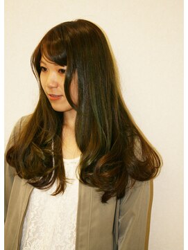 ララ(LALA) ダメージゼロのカラートリートメントで鮮やか発色！