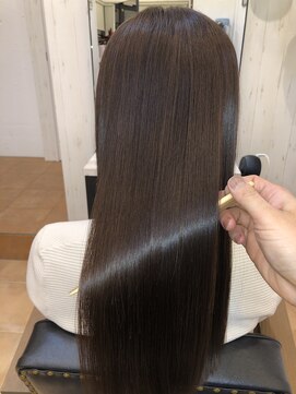 アコンプリッシュ 代官山 恵比寿(accomplish) プラチナミネコラ