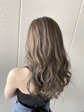 リバレッジ 広尾(Leverage) オシャレ無造作ハイライト柔らかベージュ