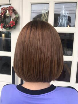 ヘアアンドメイクグラチア(HAIR and MAKE GRATIAE) ツヤツヤワンレンボブ♪