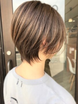 ヘア メイク ココ(hair make coco) ショートレイヤーで涼し気に(*^^*)