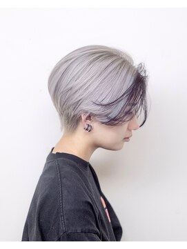 ルプラ ガーデン(le-pla garden) ホワイトグレー#ダブルカラー#ハンサムショート＃ケアブリーチ