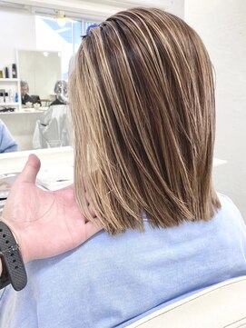 ベニス(VENICE) ベージュ×ハイライト