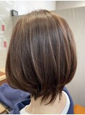 ショートボブ