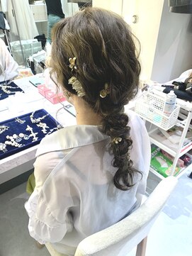 ブラウ ネイル パーティー(Blau Nail Party) ウェーブ編みおろし