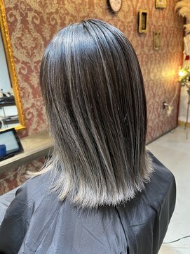 アトリエ バロッコ(atelier Barocco) 圧倒的グレージュバレ