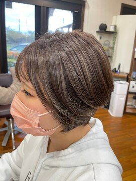 美容室 メザミー MESAMIES 大人可愛い立体感ハイライトツヤ髪透明感20代30代40代ショート