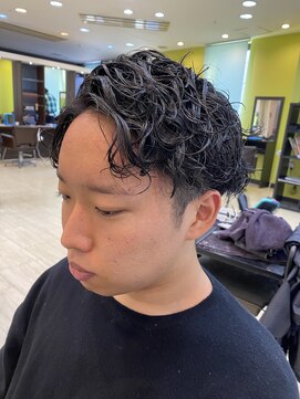 サロン ド ロイ(Salon de Roi) スパイラルパーマ