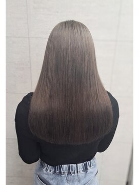 ノミネーション(Nomination) グレージュ