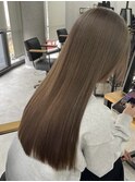 ハイライトカラーミルクティーベージュレイヤーカット