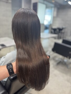 ルイス(L'wis) ショートスタイルから激変、シールエクステが上手い