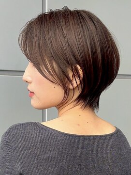 エリマ 横浜西口(elima) 横浜西口顔周りレイヤーカットくびれヘア切りっぱなしボブ30代