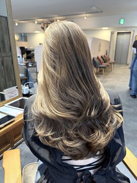 ミョンシル ブリーチなしオリーブグレージュ