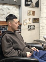 crop skin fade style