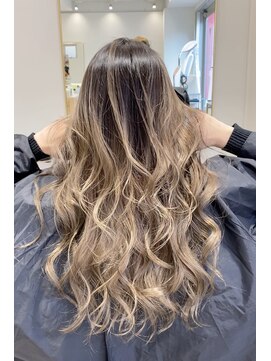 ブティック(boutique) 「お客様施術後フォト」グレージュ バレイヤージュカラー