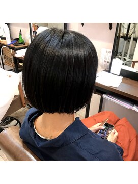 ミル(MILE.) 大人かわいい前下がりボブ◆黒髪アッシュ