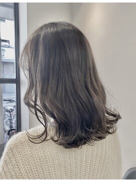 フィゼル 南堀江店(fizelle) 外巻きミディ