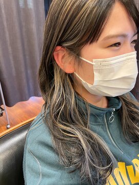 スリーバイザサロン(THREE by the salon) コントラストハイライト