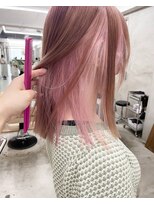 ソーコ 渋谷(SOCO)&nbsp;ハイトーンインナーカラーピンクベージュケアブリーチ