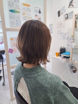 ハコ(HACO) 小顔効果バツグンの外はねくびれボブ♪