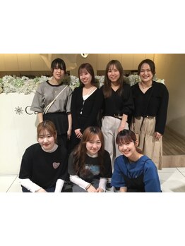経験豊富&親しみやすさ◎女性スタイリスト多数在籍♪幅広い年齢層からアツい支持の人気サロン☆