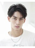 束感黒髪コンマセンターパート