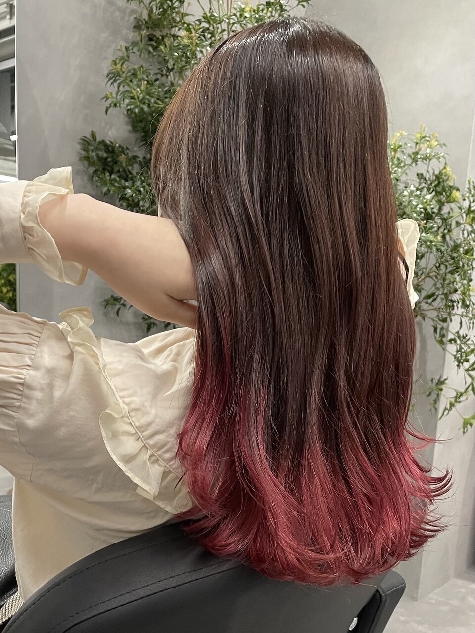 2026年冬】ツートーンカラーの髪型・ヘアアレンジ｜人気順