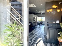 エデンアンジュ(EDENange)の雰囲気（2階になる店内はグレーでまとめてシックでオシャレな空間☆）