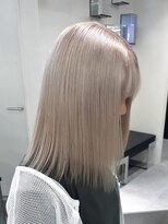 ベレーザ 渋谷(BELEZA)&nbsp;10314ブロンドホワイトアッシュシャギーボブミルクティーカラー