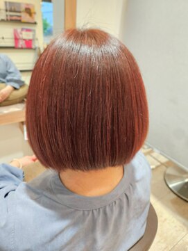 クララ カシハラ(CLALA Kashihara) ツヤ感ピンクブラウン/つるんとボブ/白髪ぼかし極細ハイライト