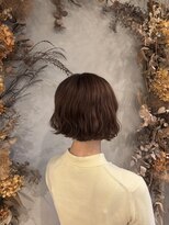 キイロ(kiiro)&nbsp;切りっぱなしボブ×パーマ風アレンジ