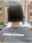 首が長く見えるボブ　大人ボブ　小顔ボブ　切りっぱなし