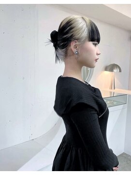 ミュー(Mu) ルーツカラー　コントラストカラー　ヘアーアレンジ