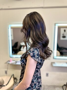 オーパスバイアンブルリュクス 池袋(Opus by ambleluxe) ハイライト/ケアブリーチ/レイヤーカット