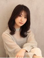 アッシュタカサキ(ash takasaki)&nbsp;【艶感★セミロング】韓国ヘアくびれ大人可愛い外ハネミディ