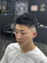 ケースタイル(K-style)&nbsp;ツーブロック　スキンフェード　グリース仕上げ