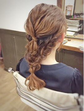 グレースモア(Grace More) （久留米／西原）ルーズ感たっぷり編み下ろしアレンジ