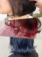 ロングからショートでも楽しめ、髪を動かすたびに見えるインナーカラー