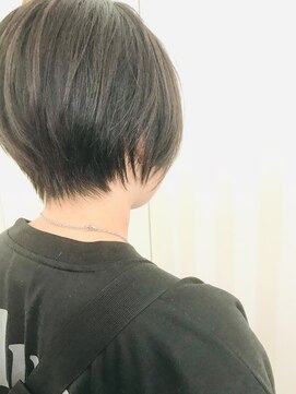 ブルーフェアリー(Blue Fairy) 【BLUEFAIRY】ショートカット女子★タイトな襟足