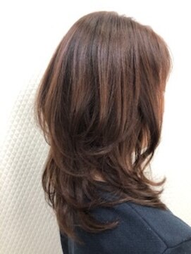 クオリス 上福岡店(QUALIS) 大人可愛い/ウルフレイヤー/くびれ/ナチュラル/小顔/30代40代