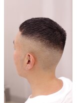 モイ(moy)&nbsp;フェードカット バーバースタイル スキンフェード〔浅草/上野〕