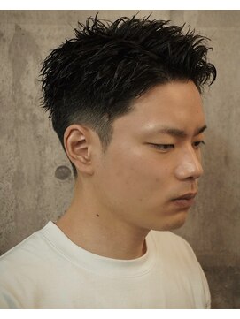 メゾンフォーメン(Maison for men) 波巻きハイライトアップバングツーブロックマッシュ