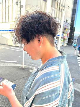 ロジエ(ROSIER) ゆるセンターパートパーマ