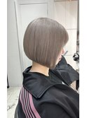 首が綺麗に見える前下がりボブ/ハイトーンボブ